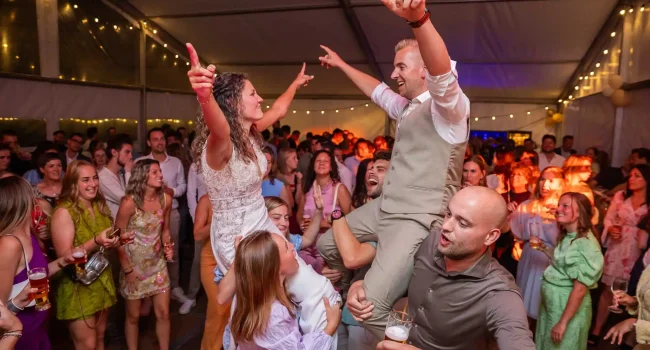 Feest, party, plezier in feesttent
